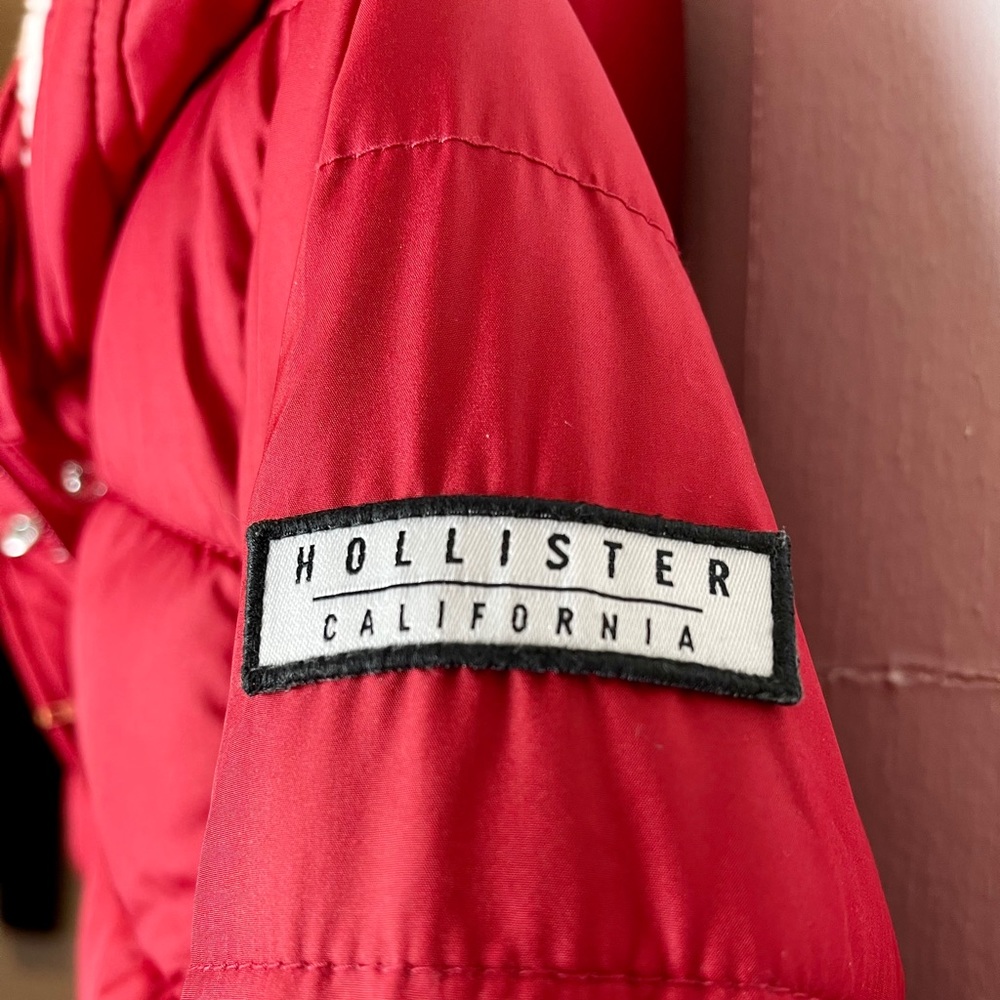 ✨Red Hooded Puffer Jacket✨